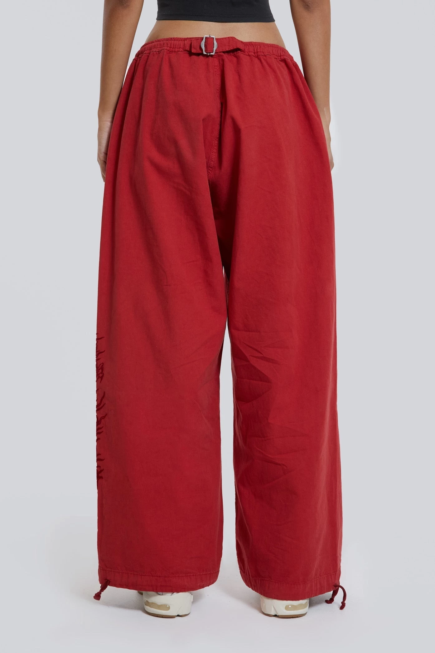 Jaded London NY Dragon Flock Cargo Pants In Red - Image 3