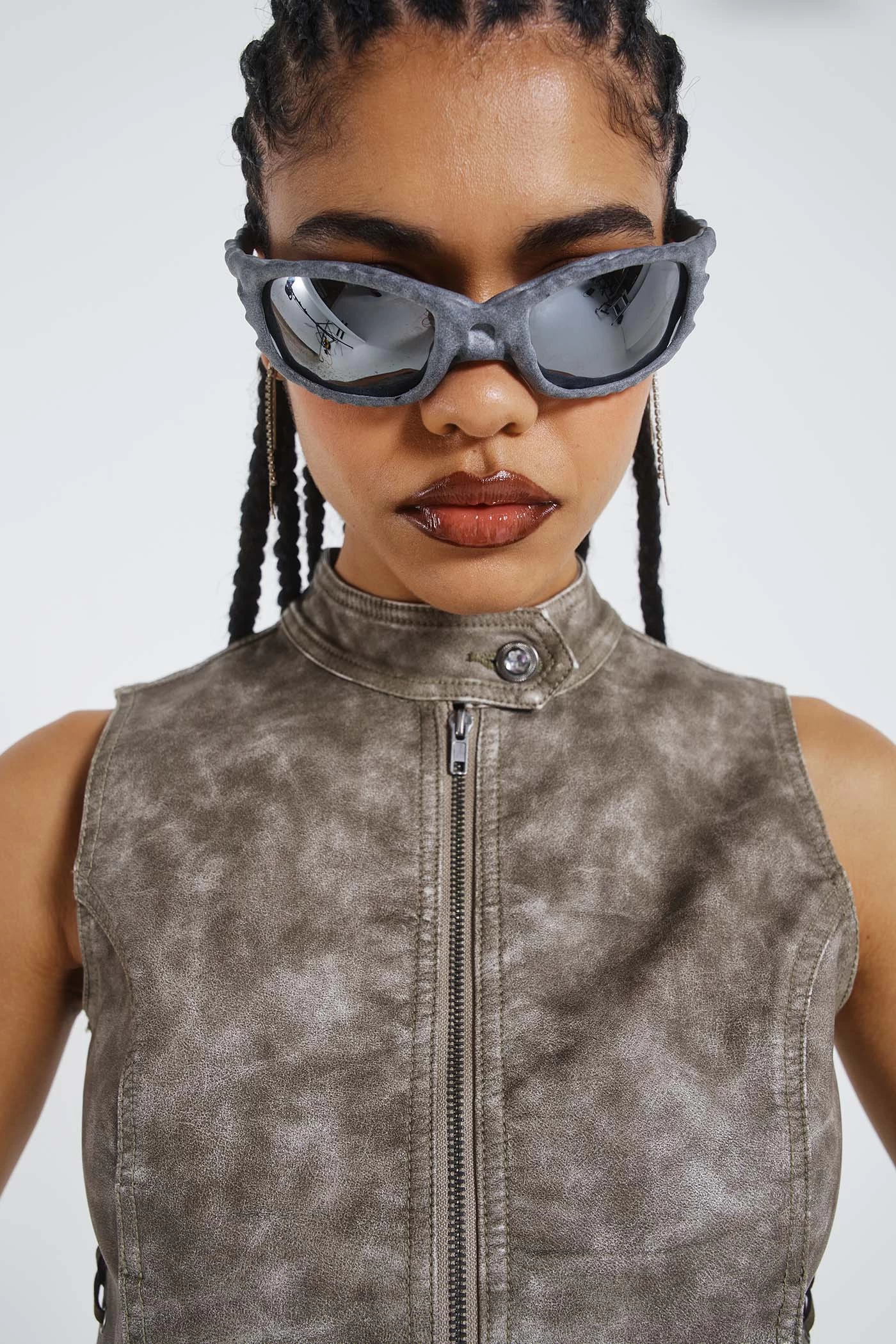 Jaded London Steel Lace Up Side PU Hot Pants - Image 9